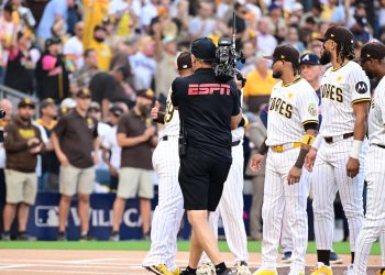 San Diego, CA - October 1, 2024 - Petco Park: ESPN cameraman during game one of the 2024 National League Wild Card.
(Photo by Scott Clarke / ESPN Images)