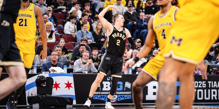 3E1FWHW March 15, 2026, Chicago, Illinois, USA: Purdue basketball player FLETCHER LOYER (2) celebrates after making a three-pointer in the championship game of the 2026 TIAA Big Ten Men's Basketball Tournament at the United Center. (Credit Image: © Luke Welsh/ZUMA Press Wire) EDITORIAL USAGE ONLY! Not for Commercial USAGE!