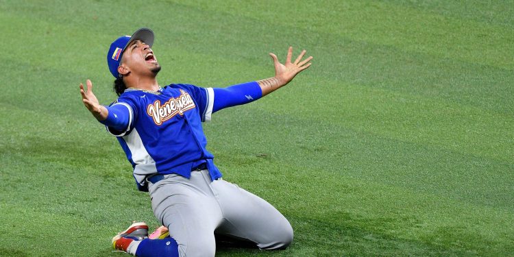 3E21BN2 Miami, United States. 17th Mar, 2026. Venezuela pitcher Daniel Palencia, left, celebrates winning the World Baseball Classic after beating the United States 3-2 at loanDepot Park in Miami, Florida on Tuesday, March 17, 2026. Photo by Michael Laughlin/UPI Credit: UPI/Alamy Live News