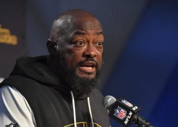 Pittsburgh Steelers head coach Mike Tomlin faces reporters following an NFL football game against the New England Patriots, Sunday, Sept. 21, 2025, in Foxborough, Mass. (AP Photo/Steven Senne)