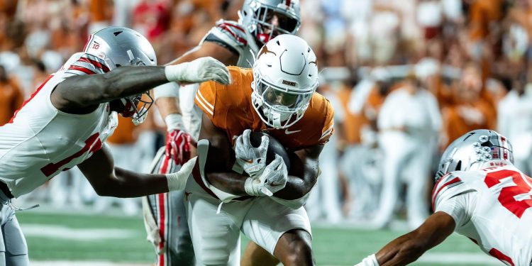 3FGHMN5 Sept 12, 2026. Raleek Brown (0) of the Texas Longhorns in action vs the Ohio State Buckeyes at DKR-Texas Memorial Stadium in Austin Texas. Texas defeats Ohio State 24-23. Robert Backman/CSM