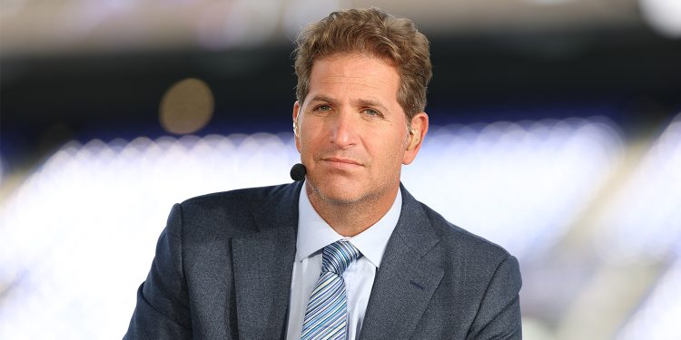 Baltimore, MD - September 22, 2025 - M&T Bank Stadium: Peter Schrager on the set of NFL Live.
(Photo by Simon Bruty / ESPN Images)